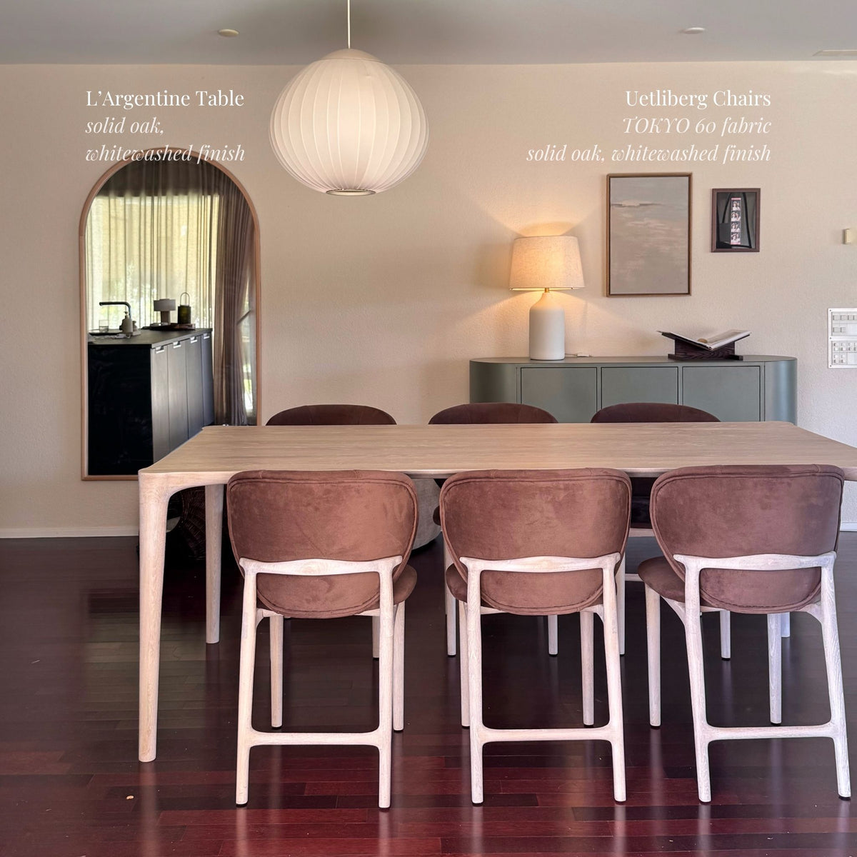 L'Argentine Table in solid oak in whitewashed finish , together with Uetliberg chairs in whitewashed finish and TOKYO 60 fabric