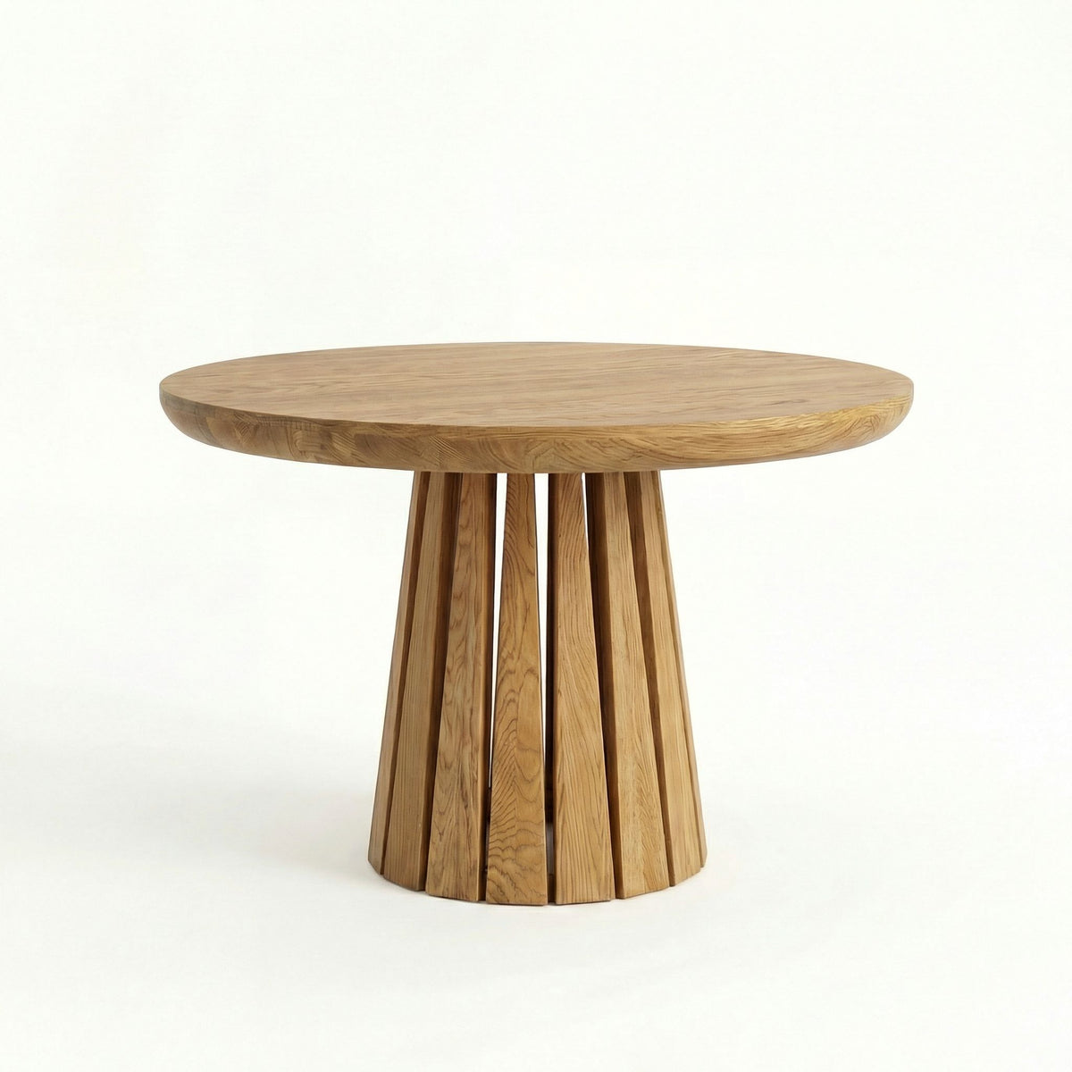 ÉTAUDORÉ Rigi extendable round table in medium finish