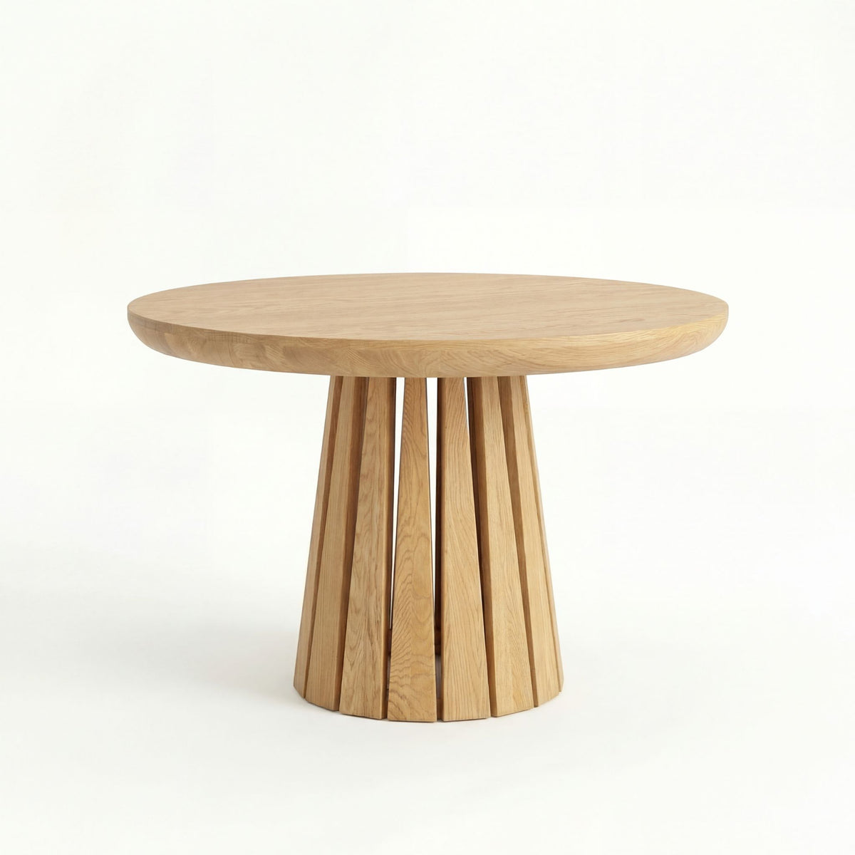 ÉTAUDORÉ Rigi extendable round table in natural finish